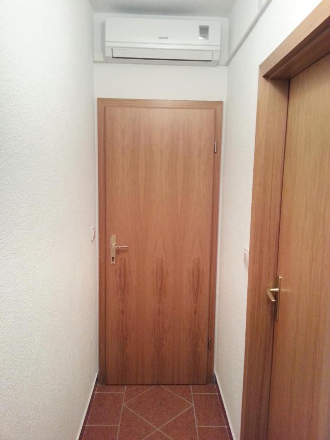 Apartments By The Sea Metajna, Pag - 6465 外观 照片